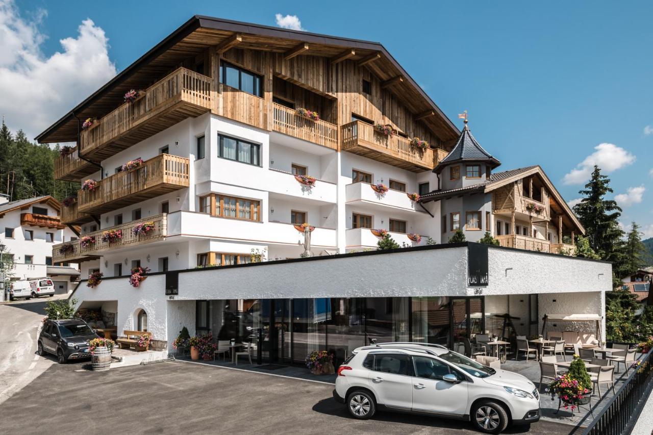 Hotel Ciasa Tama La Villa  Kültér fotó