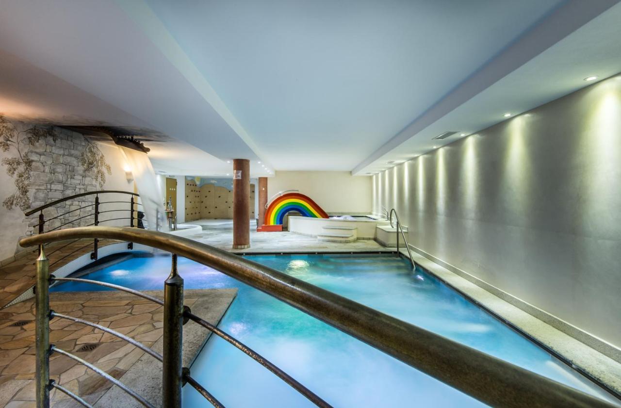 Hotel Ciasa Tama La Villa  Kültér fotó