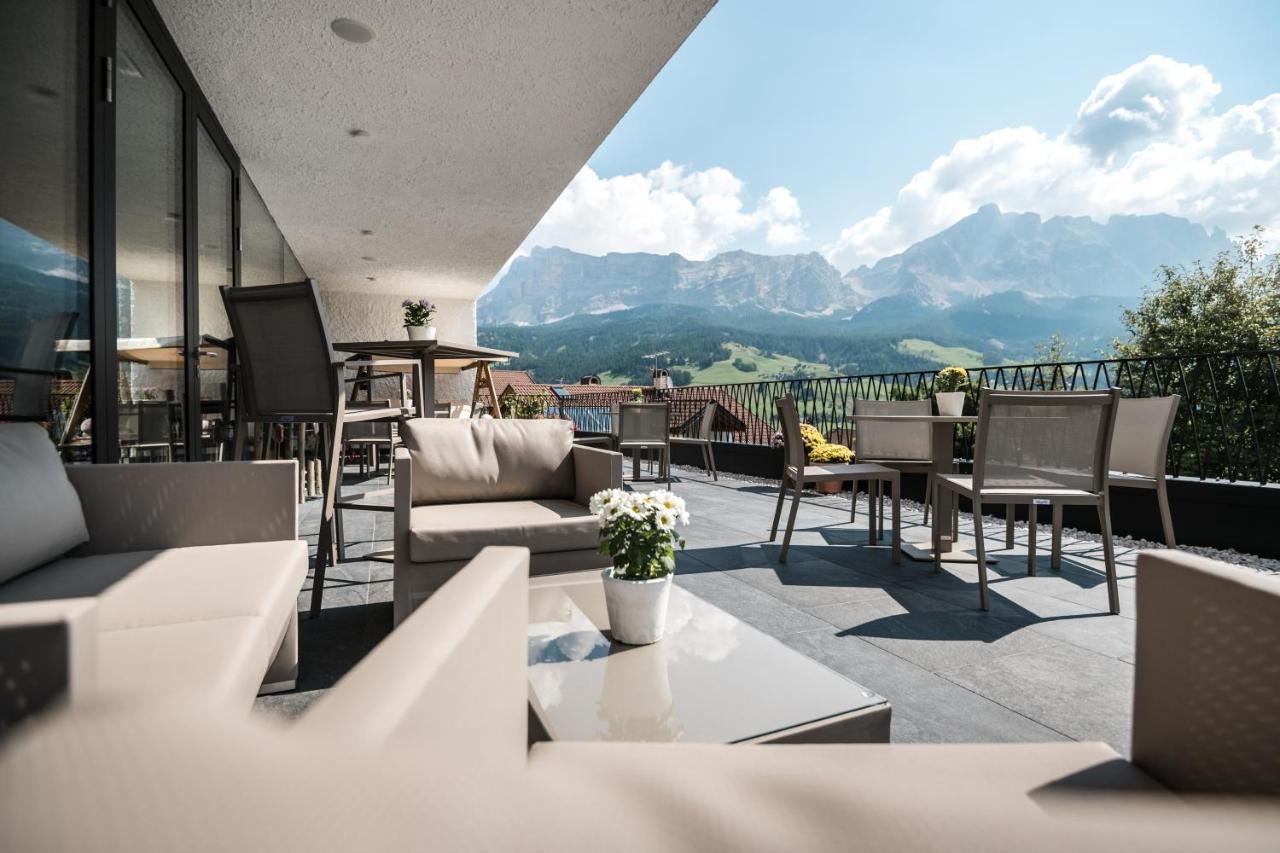 Hotel Ciasa Tama La Villa  Kültér fotó