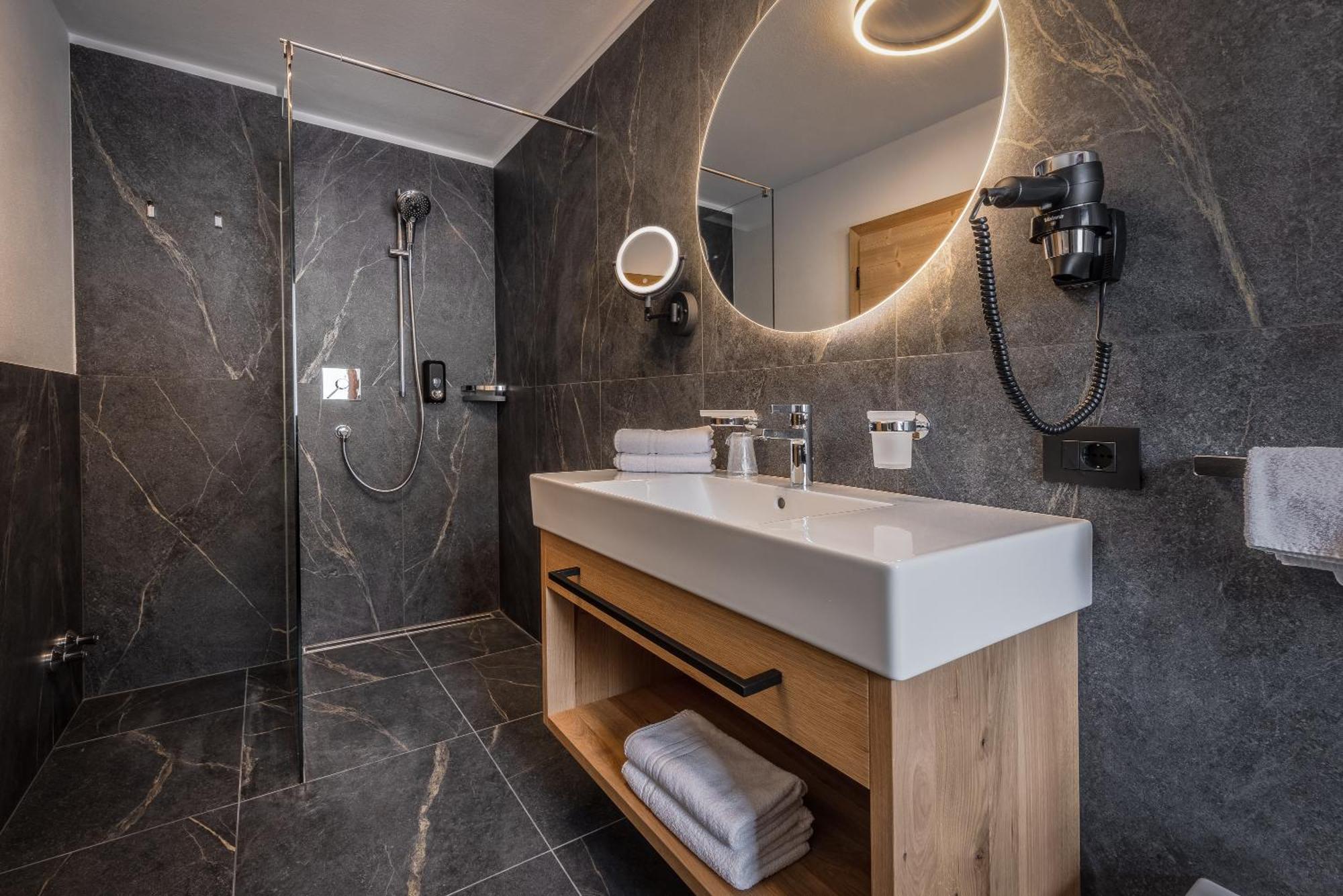 Hotel Ciasa Tama La Villa  Kültér fotó